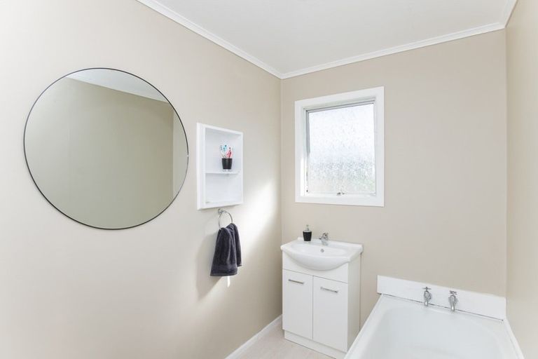 Photo of property in 18 Library Road, Te Karaka, 4022