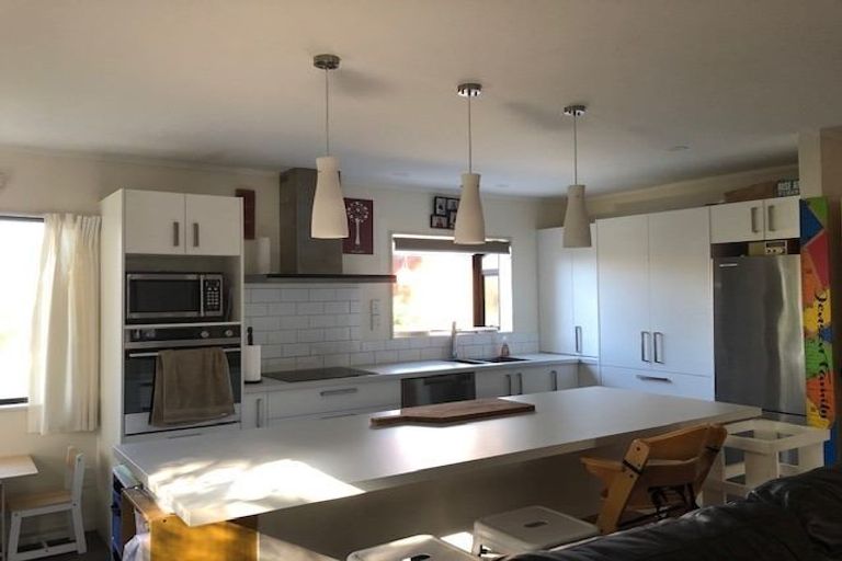 Photo of property in 8b Hayley Grove, Papamoa Beach, Papamoa, 3118