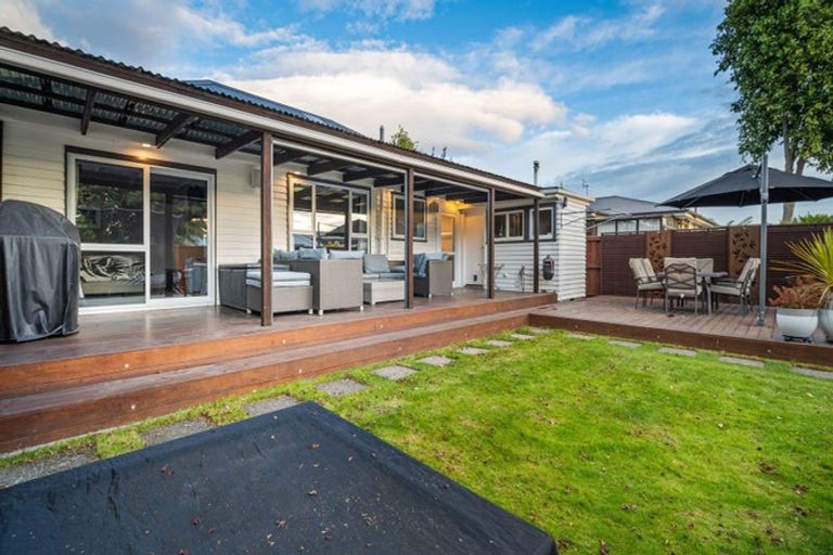 Photo of property in 137 Harris Crescent, Papanui, Christchurch, 8053