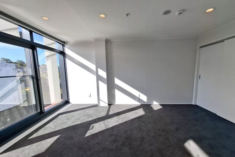 Photo of property in 13e/30 Westward Ho, Glen Eden, Auckland, 0602