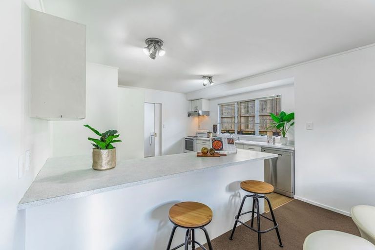 Photo of property in 8e Rathgar Road, Henderson, Auckland, 0610