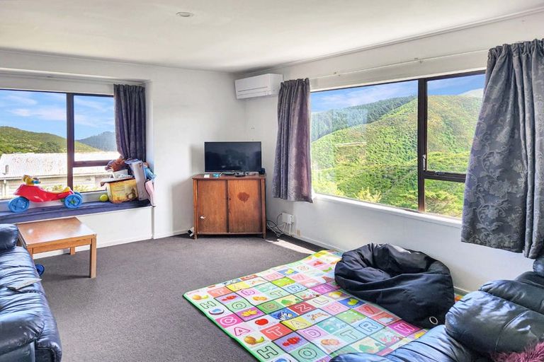 Photo of property in 12b Cabot Place, Kingston, Wellington, 6021