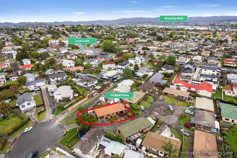 Photo of property in 42 Bodi Place, Te Atatu South, Auckland, 0610