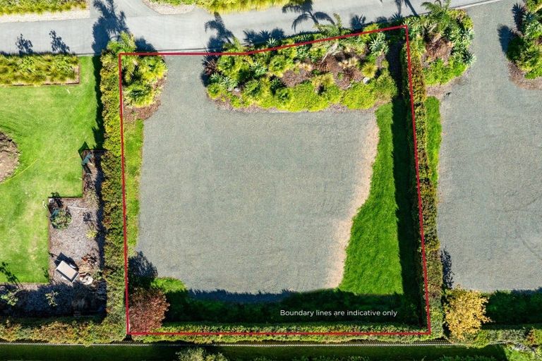 Photo of property in 44a Waimanu Place, Point Wells, 0986