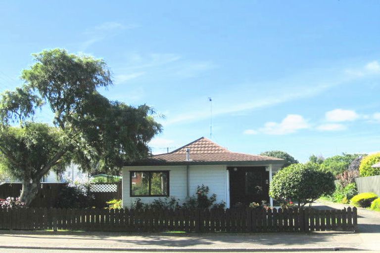 Photo of property in 2/30 Whakatiki Street, Trentham, Upper Hutt, 5018
