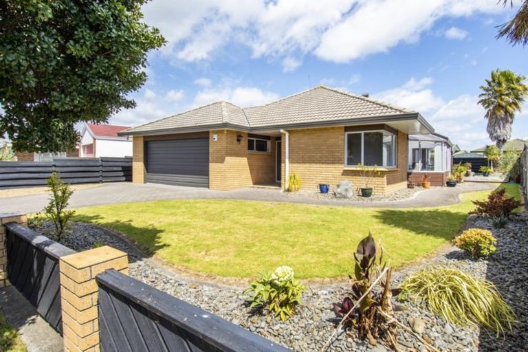 Photo of property in 34 Lotus Avenue, Mount Maunganui, 3116