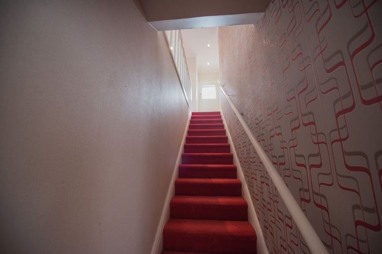 Photo of property in 12 Maple Grove, Kingston, Wellington, 6021