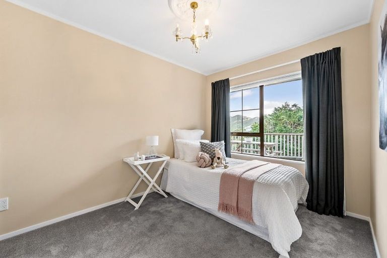 Photo of property in 25 Satara Crescent, Khandallah, Wellington, 6035