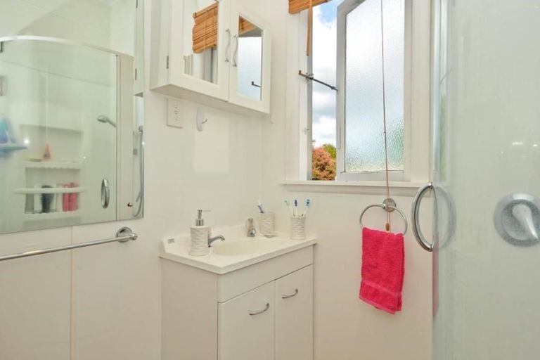 Photo of property in 18 Sayer Street, Frankton, Hamilton, 3204