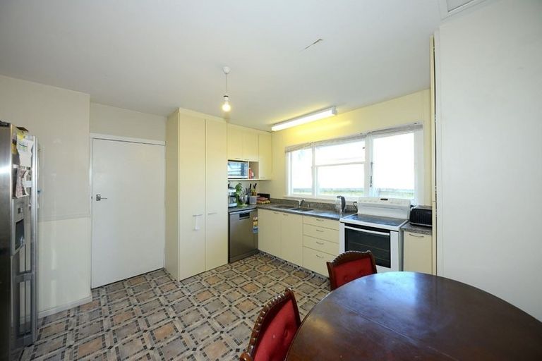 Photo of property in 37 Lyndhurst Crescent, Aranui, Christchurch, 8061