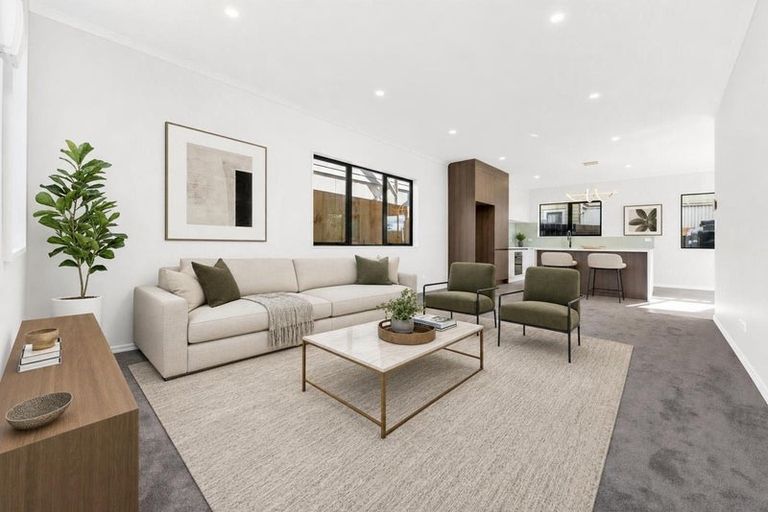 Photo of property in 76a Ennis Avenue, Pakuranga Heights, Auckland, 2010
