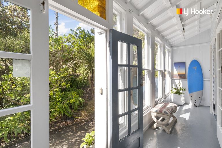 Photo of property in 151 Victoria Road, Saint Clair, Dunedin, 9012