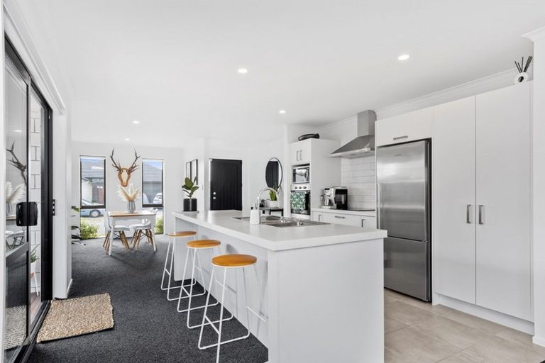 Photo of property in 44 Kuru Place, Papamoa, 3118