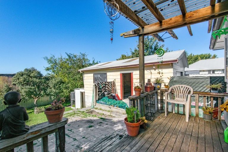 Photo of property in 1016 Hood Street, Mayfair, Hastings, 4122