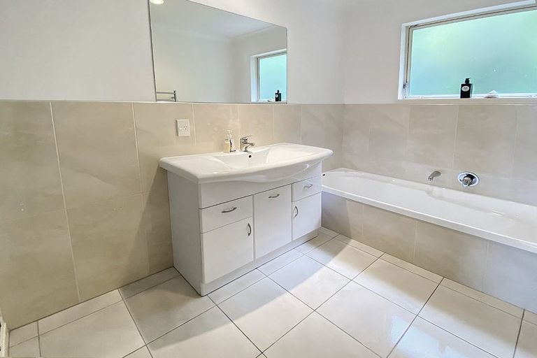 Photo of property in 13b Onslow Road, Bluff Hill, Napier, 4110