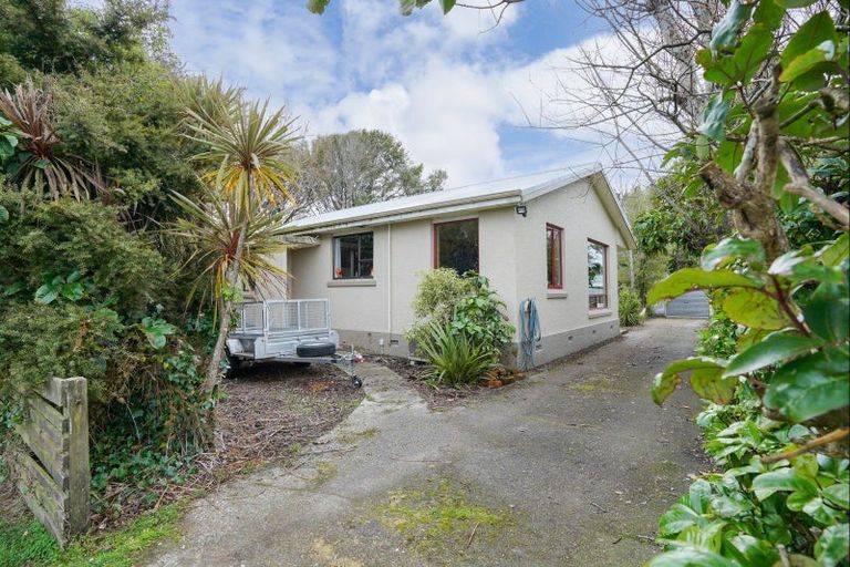 Photo of property in 100 Watt Road, Otatara, Invercargill, 9879