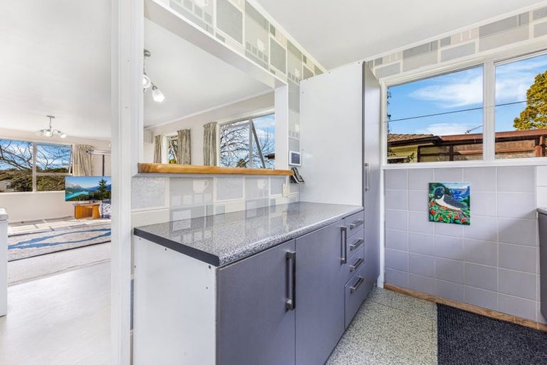 Photo of property in 10 Glucina Place, Glen Eden, Auckland, 0602