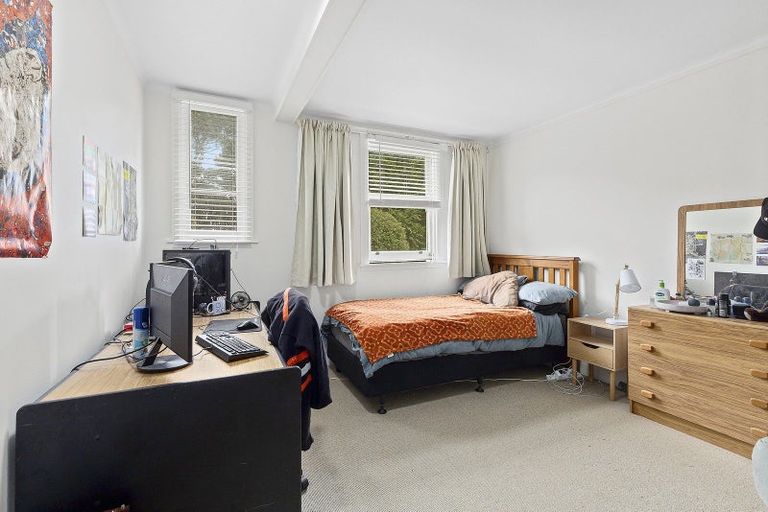 Photo of property in 2 Caprera Street, Melrose, Wellington, 6023