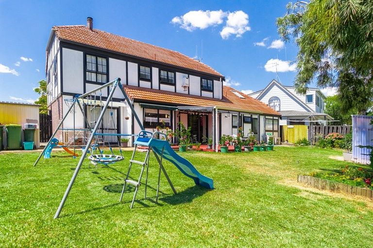 Photo of property in 14 Homestead Place, Glenview, Hamilton, 3206