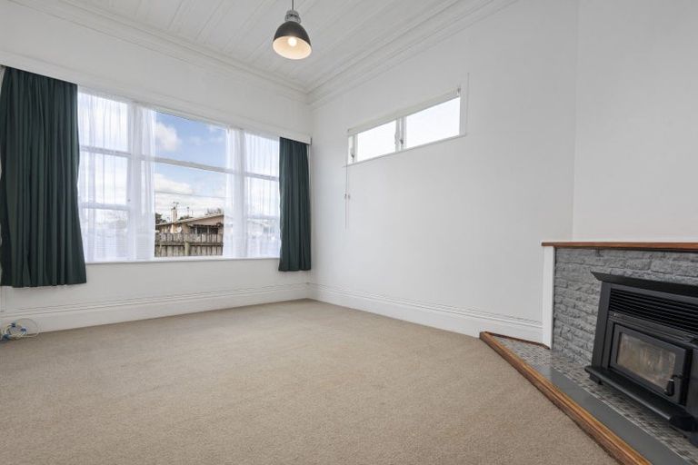 Photo of property in 7 Ross Street, Woodville, 4920