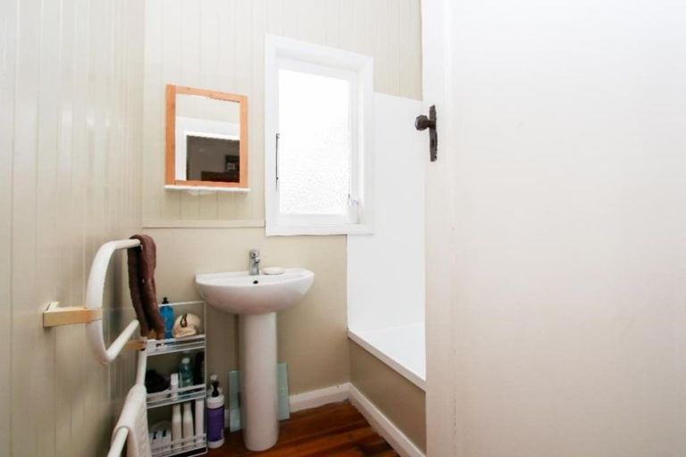 Photo of property in 76 Rimu Street, Maeroa, Hamilton, 3200