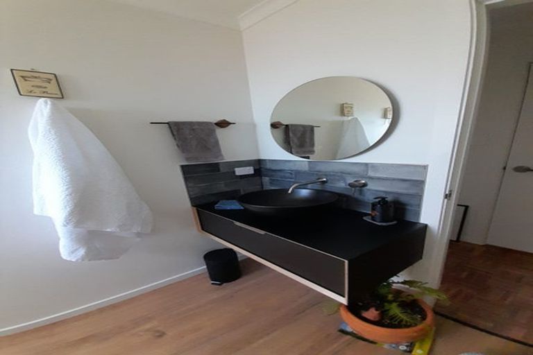 Photo of property in 40 Mcmaster Street, Greytown, 5712