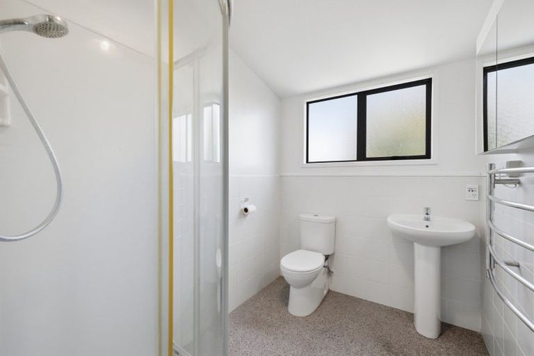 Photo of property in 48a Oxley Avenue, St Albans, Christchurch, 8014