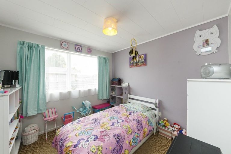 Photo of property in 19 Turakina Street, Westbrook, Palmerston North, 4412