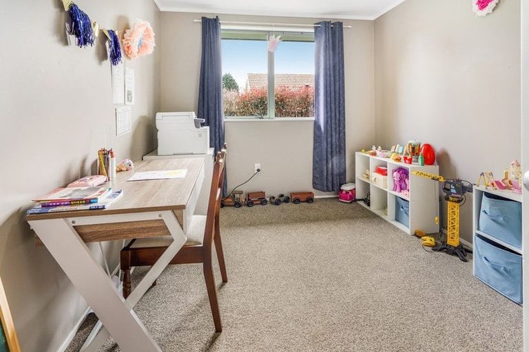 Photo of property in 29 Penney Green, Nawton, Hamilton, 3200