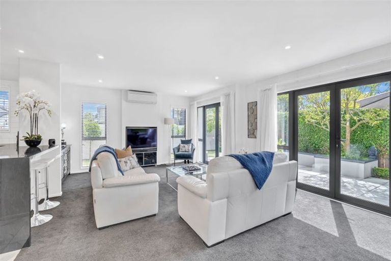 Photo of property in 118 Bishop Street, St Albans, Christchurch, 8014