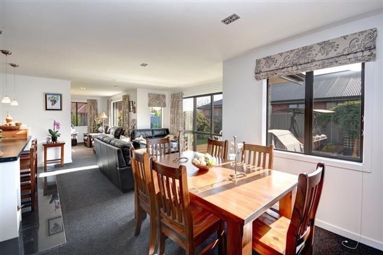 Photo of property in 201 Wingatui Road, Mosgiel, 9024