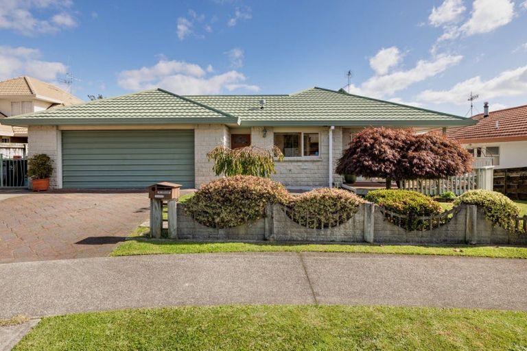 Photo of property in 10 Ridgemount Terrace, Welcome Bay, Tauranga, 3112
