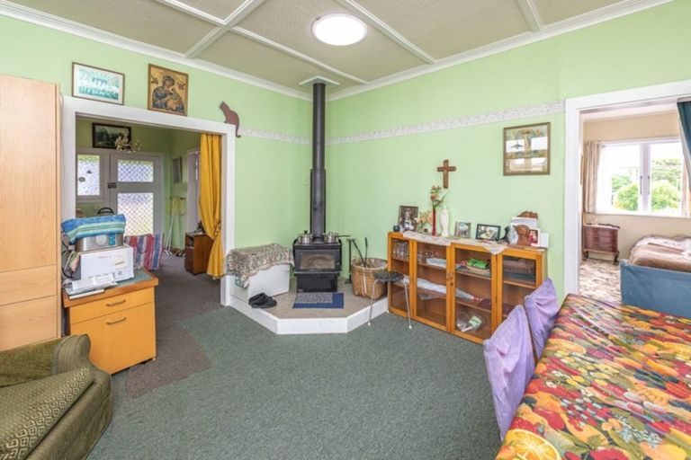 Photo of property in 99 Alma Road, Gonville, Whanganui, 4501