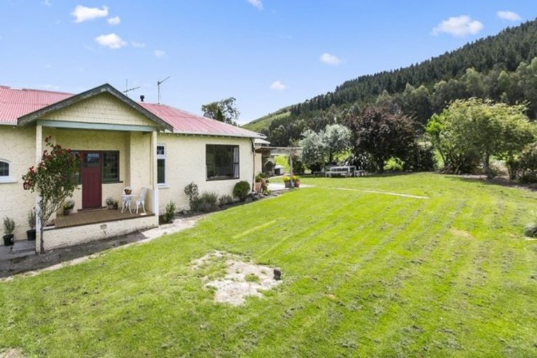 Photo of property in 720 Outram-mosgiel Road, Riverside, Outram, 9073