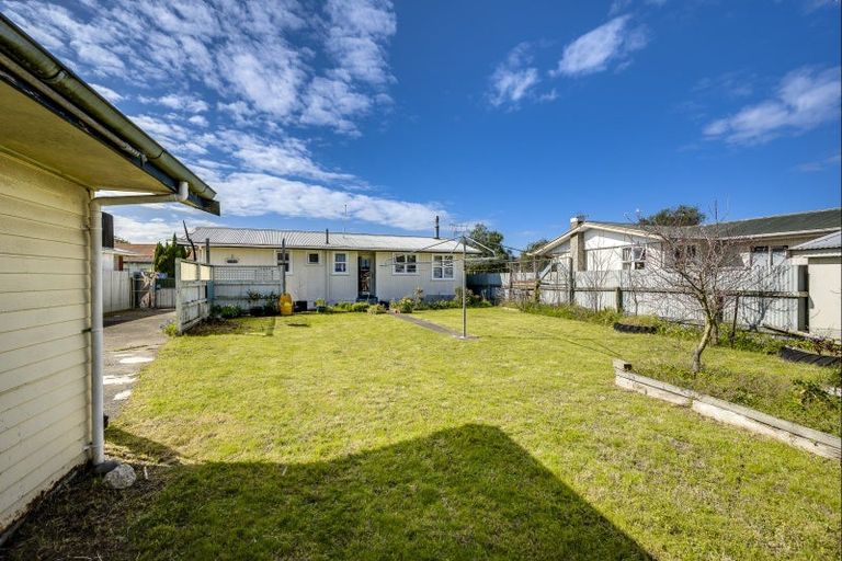Photo of property in 49 Peterhead Avenue, Flaxmere, Hastings, 4120