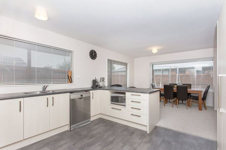 Photo of property in 49 Lowry Avenue, Redwood, Christchurch, 8051