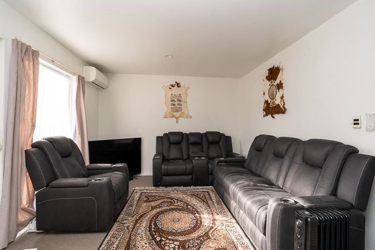 Photo of property in 14a Dowding Street, Melville, Hamilton, 3206