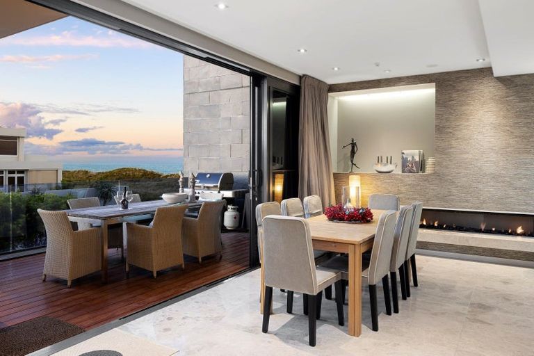 Photo of property in 2/415 Oceanbeach Road, Mount Maunganui, 3116