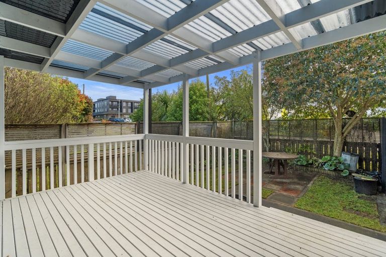 Photo of property in 12 Campbell Street, Leamington, Cambridge, 3432