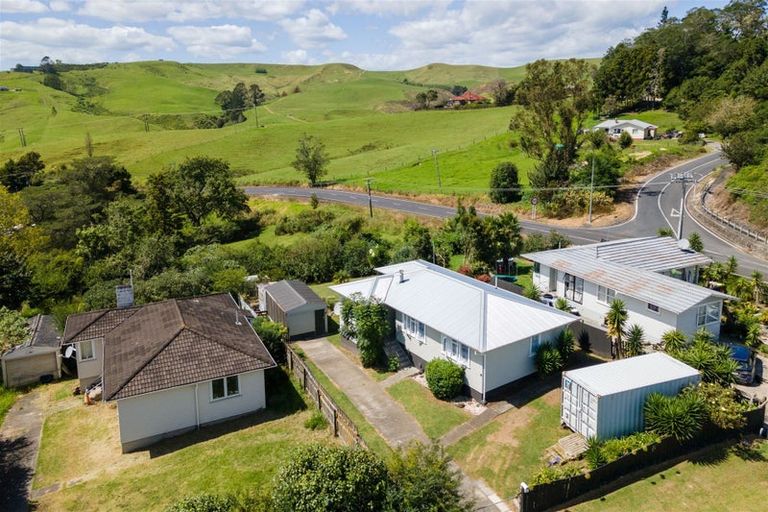 Photo of property in 4 Whiteman Road, Kawakawa, 0210