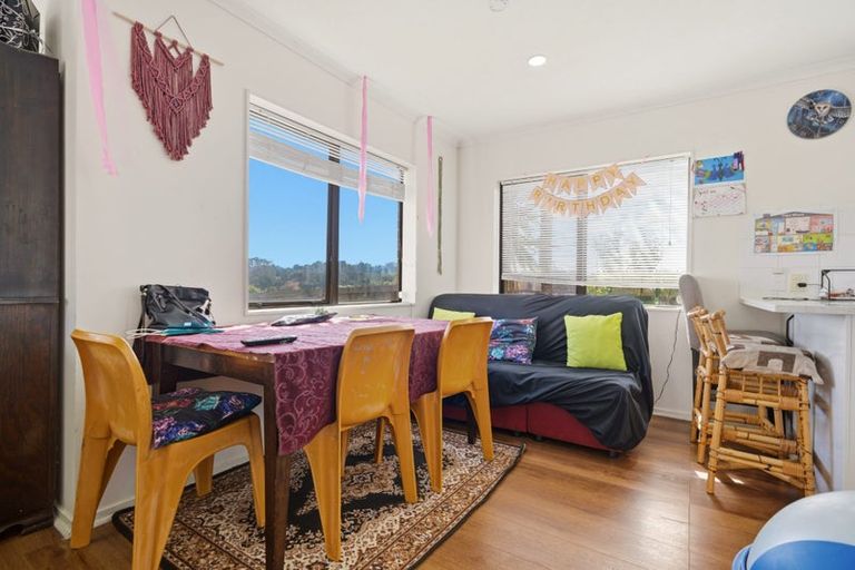 Photo of property in 27 Mt Lebanon Crescent, The Gardens, Auckland, 2105