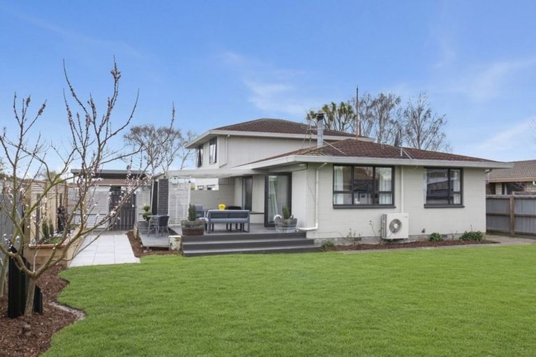 Photo of property in 6 Castile Place, Belfast, Christchurch, 8051