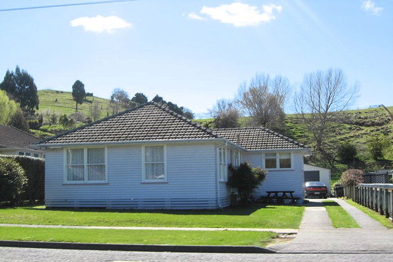 Photo of property in 41 Goldfinch Street, Taihape, 4720