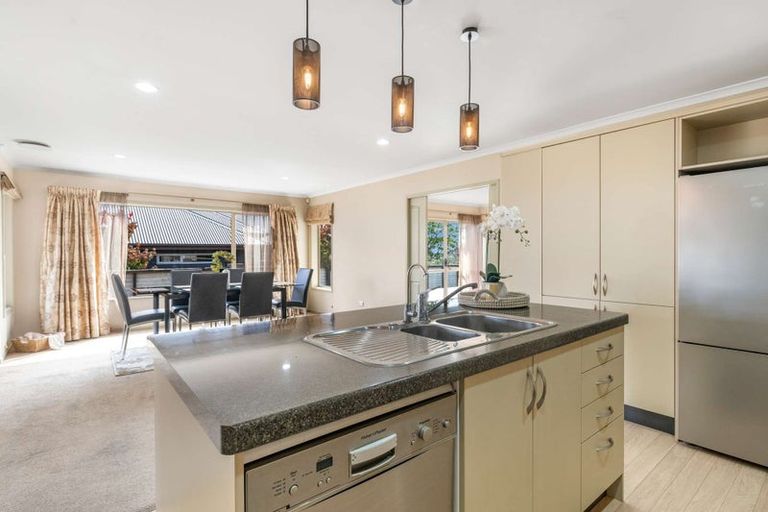 Photo of property in 3 Devoy Drive, Owhata, Rotorua, 3010