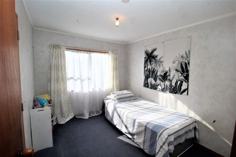 Photo of property in 129 Mclean Street, Woodville, 4920