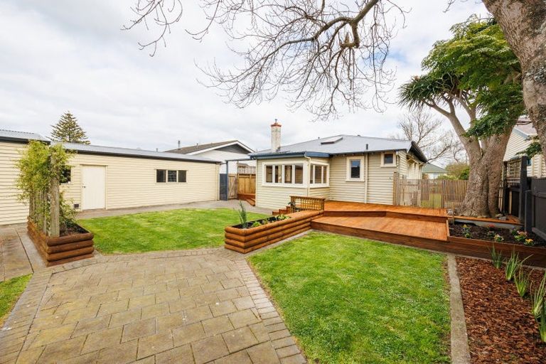Photo of property in 8 Karamu Avenue, Takaro, Palmerston North, 4410
