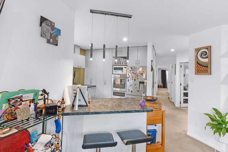 Photo of property in 2 Calverton Place, Halswell, Christchurch, 8025