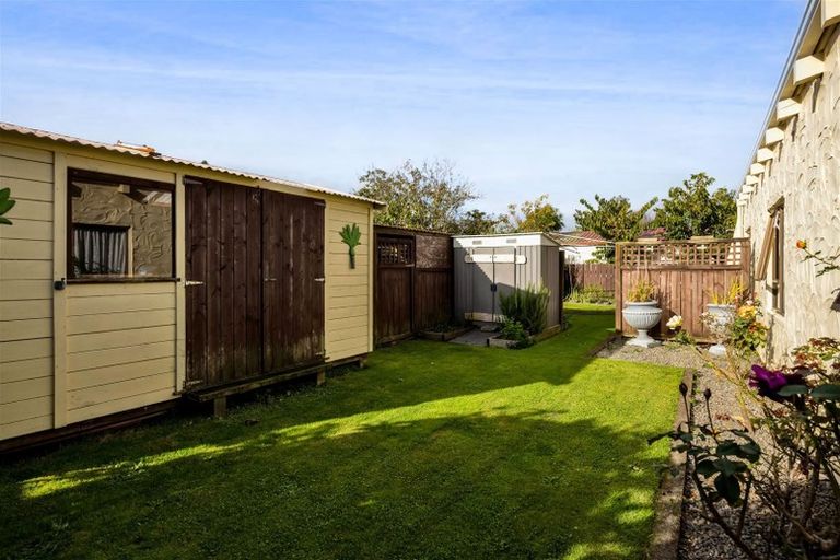 Photo of property in 15 Kowhai Street, Hawera, 4610