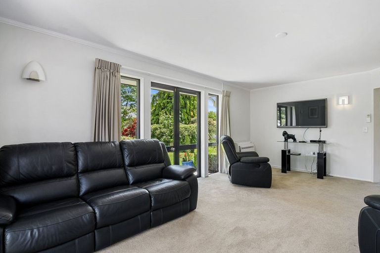 Photo of property in 11 Ardilea Avenue, Stoke, Nelson, 7011