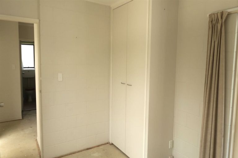 Photo of property in 2/2 Flavia Close, Torbay, Auckland, 0630